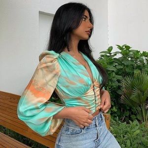 NWT Revolve Superdown Eleen Orange Blue Blouse Size Small